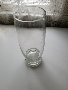 Tarbeklaas vaas