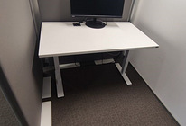 Механически регулируемый стол Isku, 5 шт, как новый