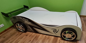 Автомобильная кровать