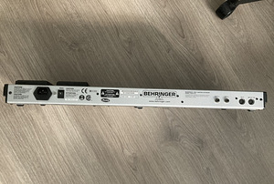 Ультрагибкий ножной MIDI-контроллер с 2 педалями экспрессии