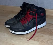 Кроссовки Nike Air Jordan 1 Retro High