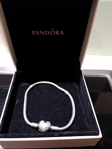 Pandora серебряный браслет MOMENTS