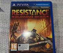 PS Vita Resistance Burning skies mäng + 4 gb mälukaart