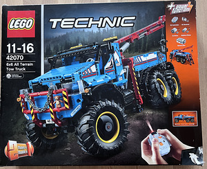 Lego Technic 42070 6x6 Tow Truck