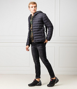 Мужская куртка Calvin Klein, размер XL.