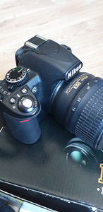 Nikon D3100 kaamera