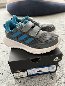 Кроссовки Adidas, размер 30