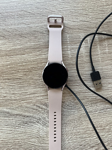 Подержанные часы Samsung Galaxy Watch4 для продажи