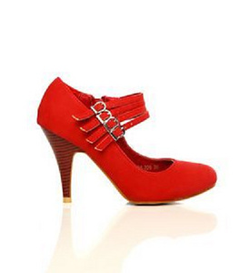 Täiesti uued punased naiste kingad, nr. 36