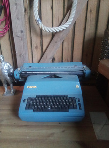 Пишущая машинка Jätran