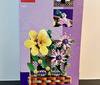 Lego Flower Trellis Display 40683