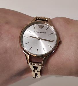 Emporio Armani часы с браслетом
