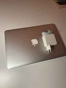 Apple Macbook Pro 2015 13 inch 128 gb