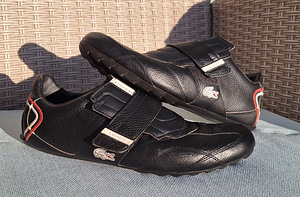 Слегка поношенные мужские туфли Lacoste, размер 43