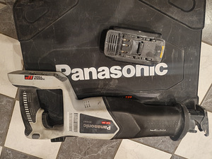 Panasonic 18В/14В тигровая пила, чехол, аккумулятор 5Ач 18В
