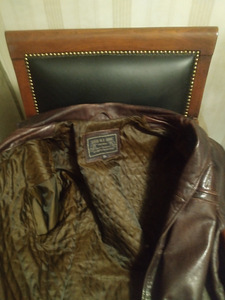 Винтажная кожаная куртка UK (L) "R.I. clothing company"