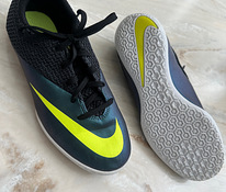 Кроссовки Nike Football 37,5
