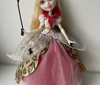 Ever after high nukk Apple White Thronecoming