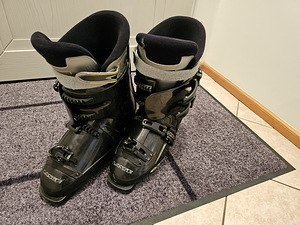 Горные лыжные ботинки н. 28 - 28,5 (43)