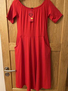 Новое красное платье с. М/Л