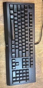 Клавиатура / Arvuti klaviatuur / Razer Cynosa Chroma (RUS)