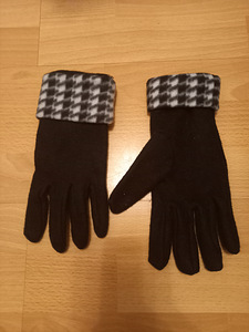 Продавать новые женские перчатки