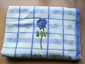 Полотенце с вышивкой
