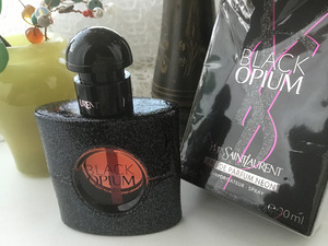 Black Opium eau de Parfum Neon 28/30 мл