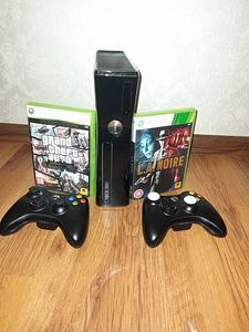 Xbox 360 + 2 juhtkangi ja kaks mängu Gta4, L.a.noire