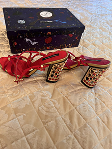 Dolce&Gabbana kingad 36