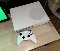 Xbox One S + игры.