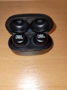 JBL juhtmevabad kõrvaklapid