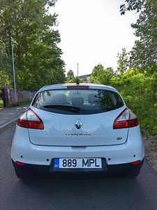 Аренда авто (2 фото из 4)