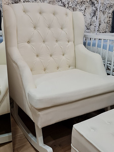 Кресло для кормления (3 фото из 7)