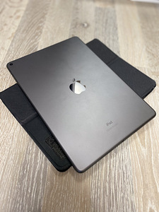 Продам iPad Air 3 64 (1 фото из 3)