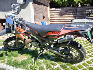 APRILIA SX50 (1 foto / 4)