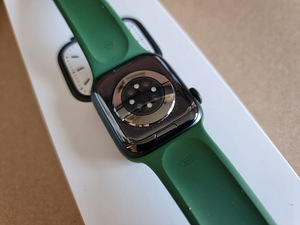 Apple Watch Series 7 41mm Green Aluminium (3 foto / 4)