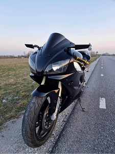 MÜÜA/VAHETADAyamaha r1 (3 foto / 4)