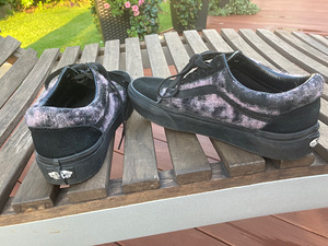 Продам Vans обувь s. 38,5 (2 фото из 3)