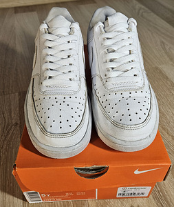 Кроссовки Nike 38.5 (2 фото из 6)