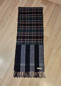Villane sall Burberry