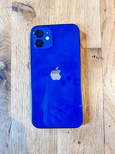 Продается iPhone 12 128GB (2 фото из 2)