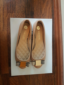 UUED! Baleriinad River Island, beez, 38 surus (2 foto / 3)