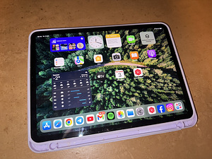 Vahetan iPad 11 Pro 4. põlvkond ja Apple Watch 10 MacBooki vastu. (1 foto / 2)