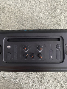 JBL partybox on-the-go (3 foto / 7)