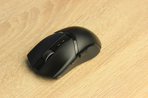Razer Cobra Pro (4 фото из 5)