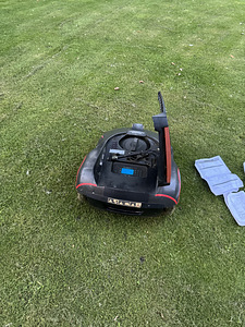 Huscqvarna Automower Solar Hybrid (3 foto / 6)