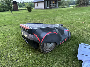 Huscqvarna Automower Solar Hybrid (4 foto / 6)