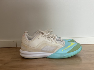 Tennisejalatsid (2 foto / 3)