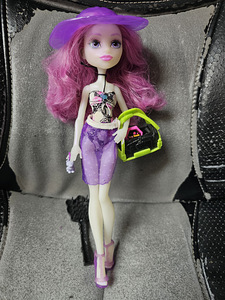 Monster High Ari Nukk